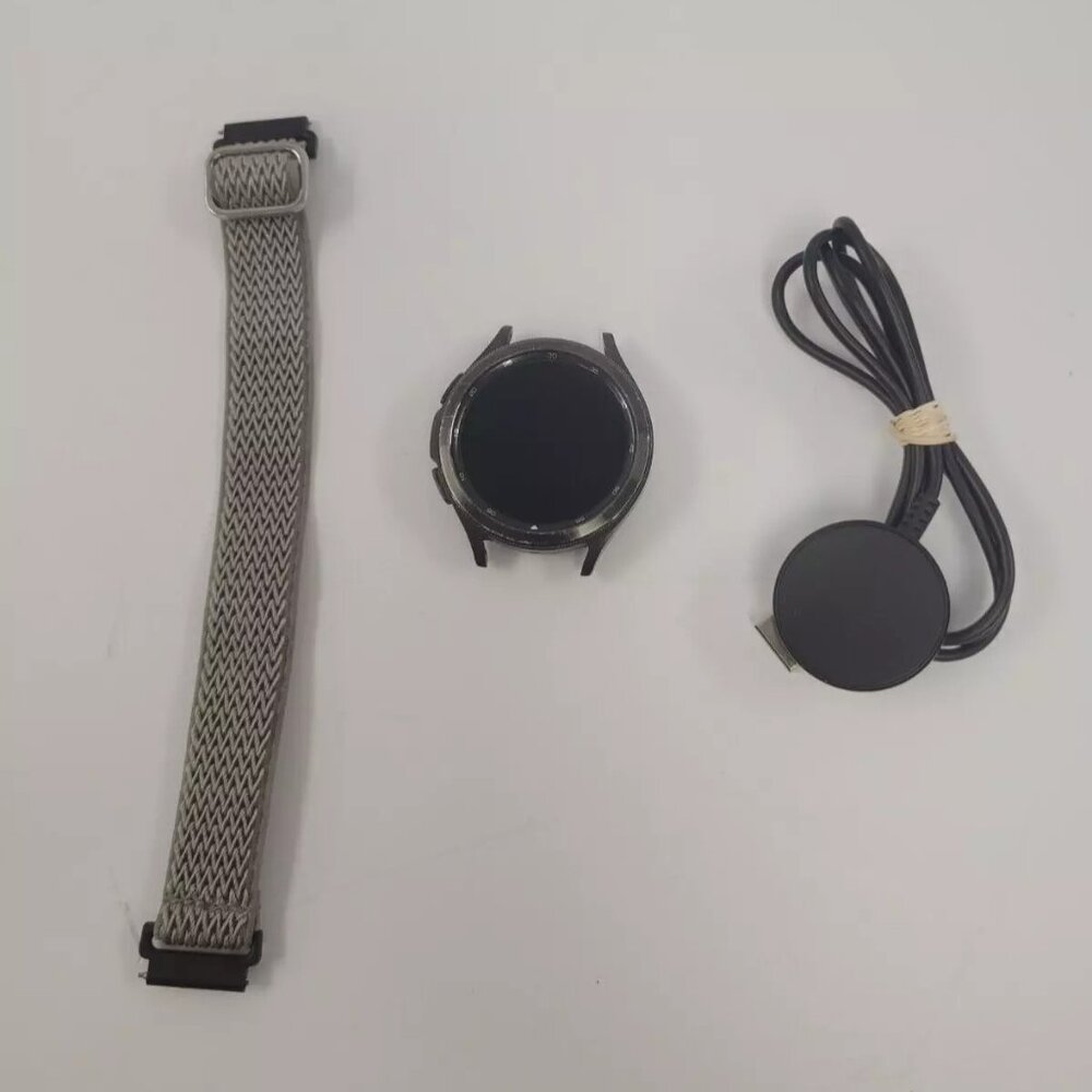 (70308-3) Samsung SM-R890 Classic 4 Smart Watch